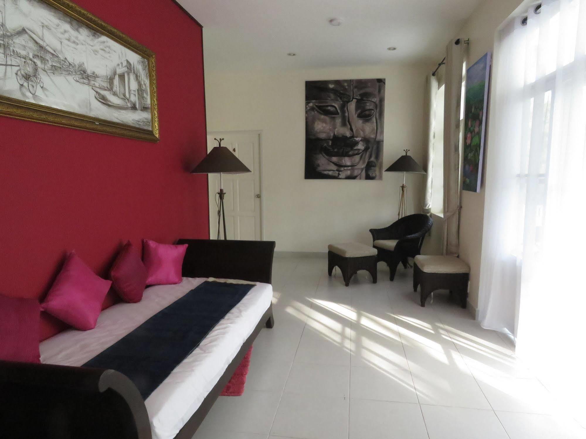 The Journey House Lifestyle Boutique Hotel Kanchanaburi Extérieur photo